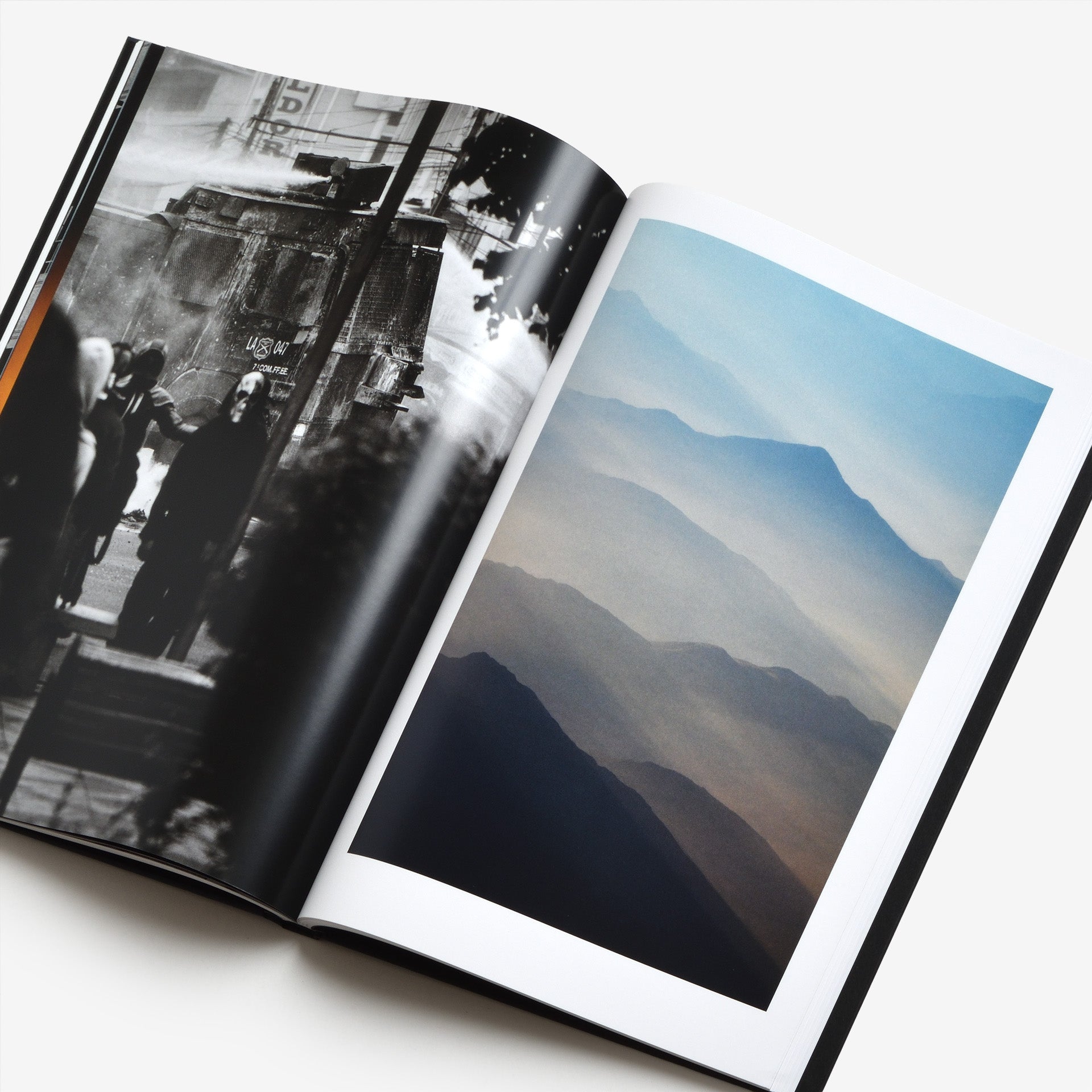 Jörg Brüggemann: Tres Viajes