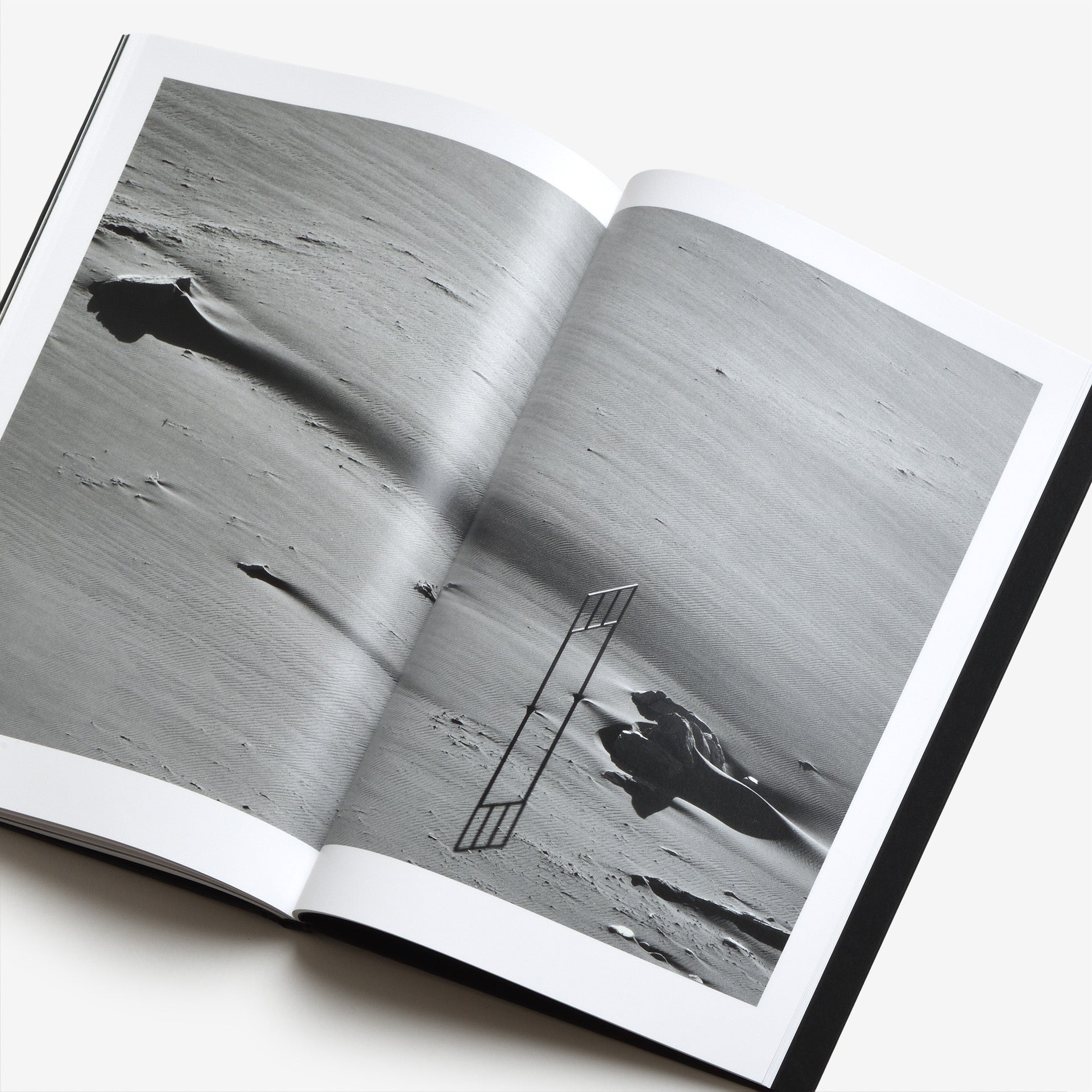 Jörg Brüggemann: Tres Viajes