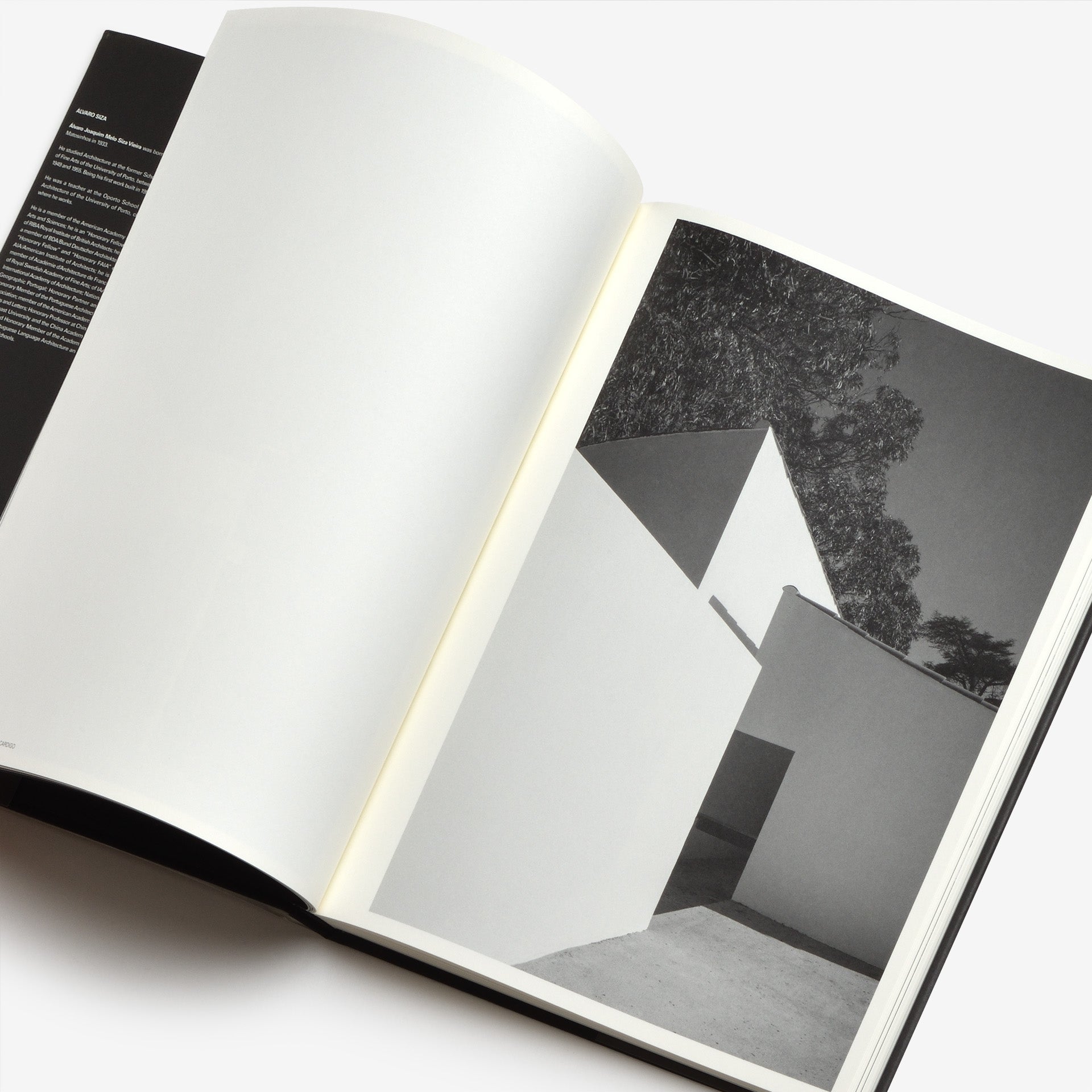 Álvaro Siza through the lens of Pedro Cardigo | North East