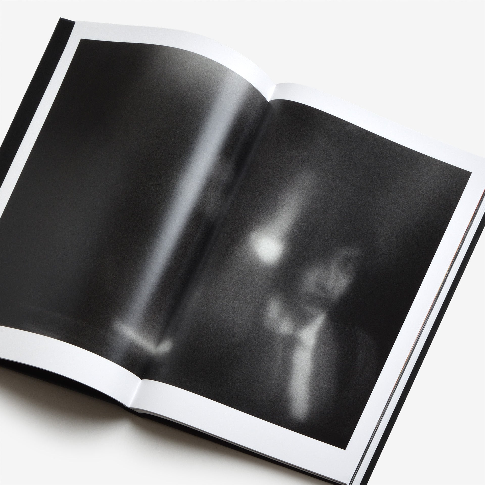 Jörg Brüggemann: Tres Viajes