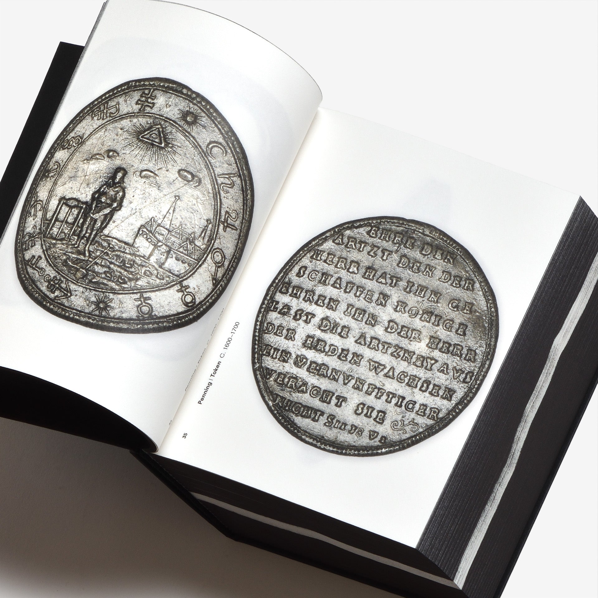 Irma Boom Office & Gemeente Amsterdam: Onder/Under Amsterdam