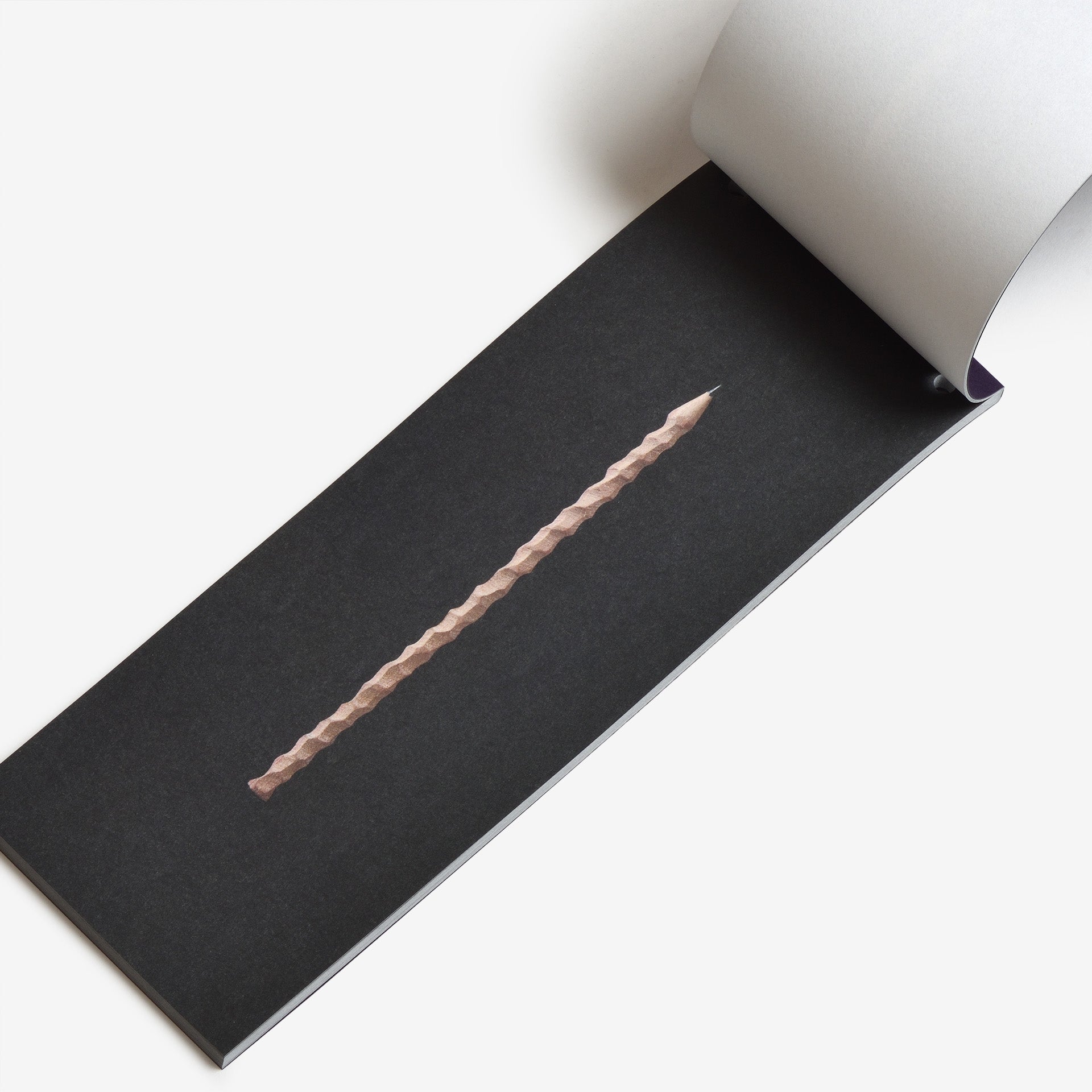 高田唯: POV #1 Sharp Pencil