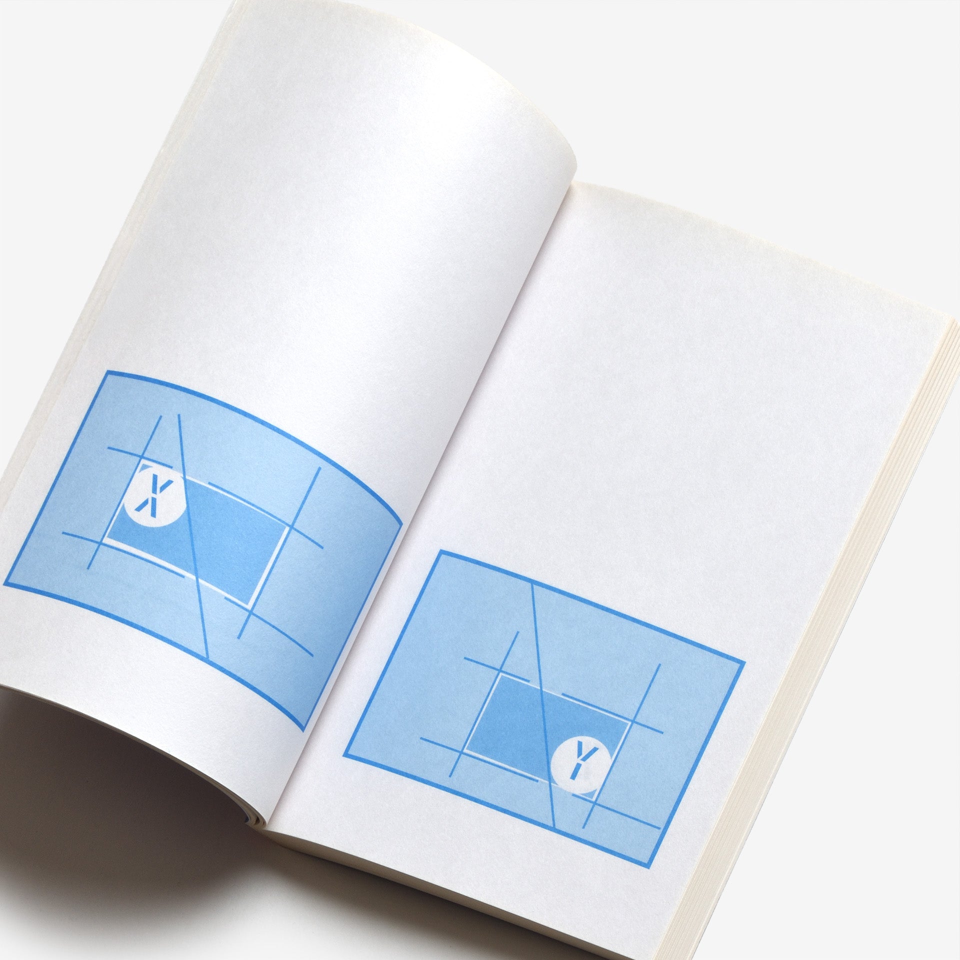 Lawrence Weiner: Deep blue sky / Light blue sky