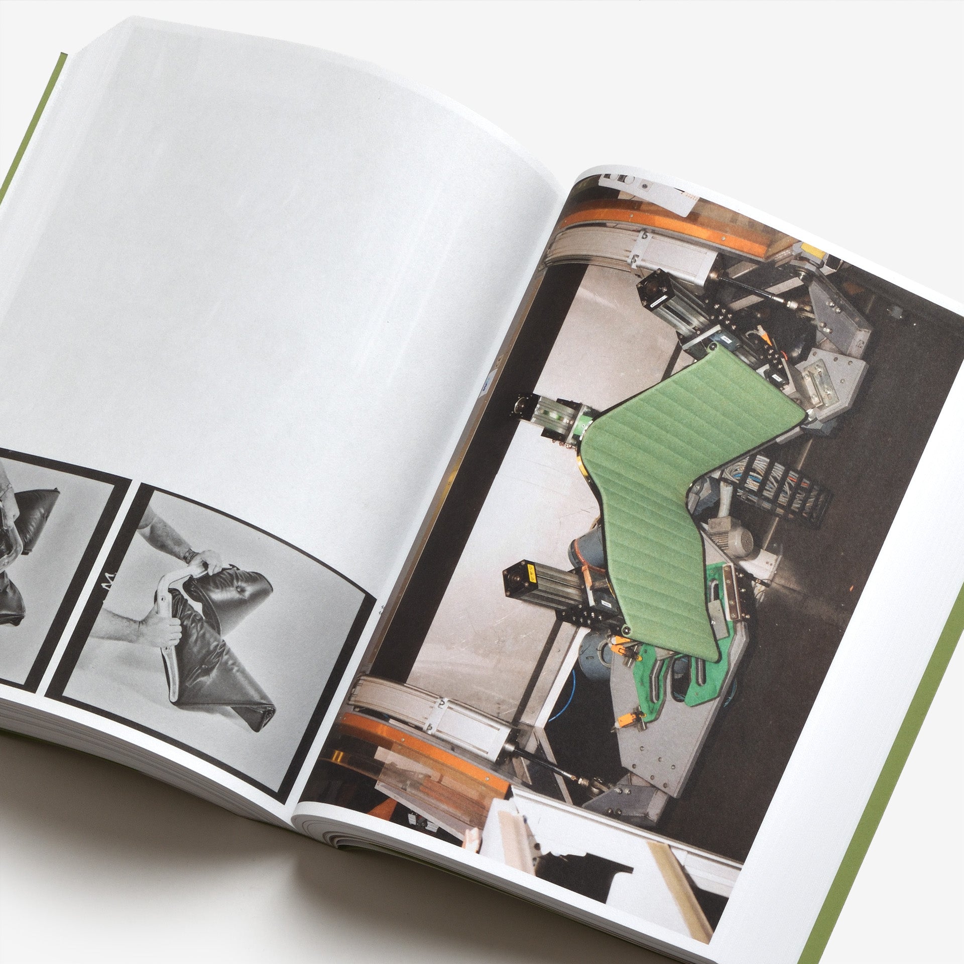 Aleix Plademunt: Sit, site, chair, cherry