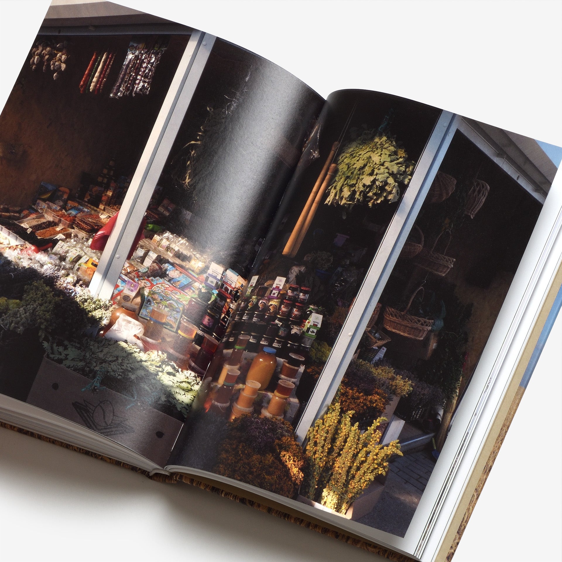 Yoshie Itasaka: Infinity Complex Landscap