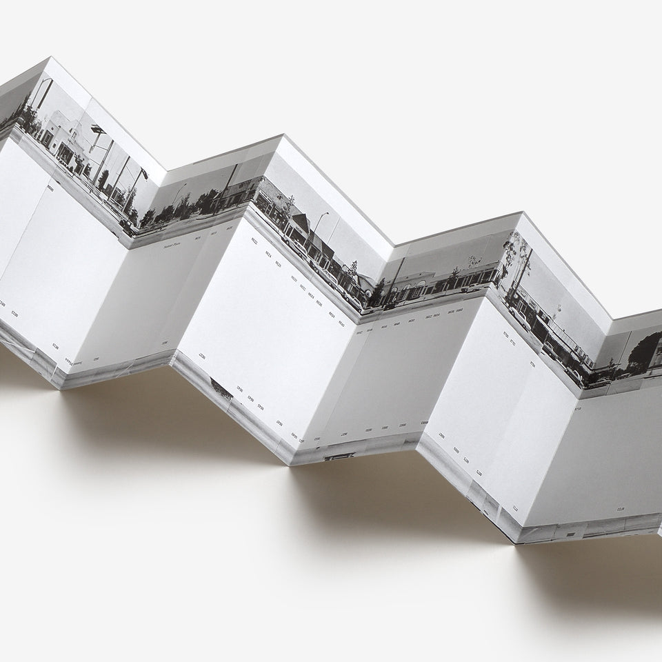 Leporello N° 08 by Jonathan Monk