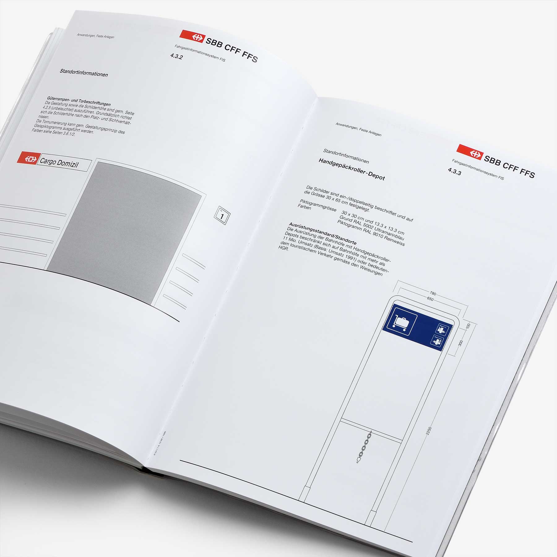 Passenger Information System: Design Manual for the Swiss Federal Railways by Josef Müller-Brockmann